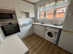 Kitchen- click for photo gallery